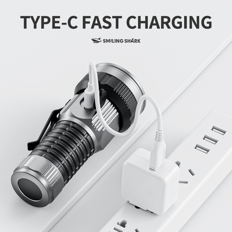 Pequeña linterna LED USB C rec - Edc Day Carry reseña y precio